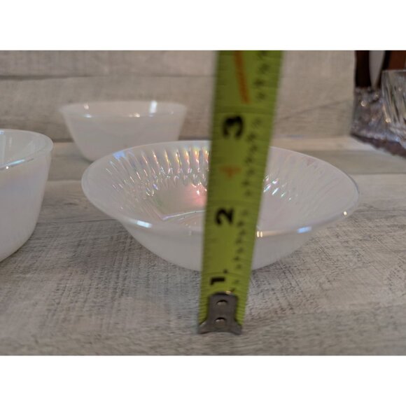 Vintage Federal Moonglow Milk Glass White Iridescent Bowls Set Of 3 - Picture 11 of 11